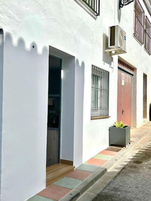 Apartamento Nuevo Y Centrico Frigiliana Exteriör bild